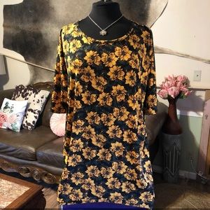 LuLaRoe Sunflower tunic tee